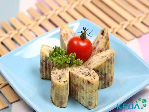 쑥호두달걀말이