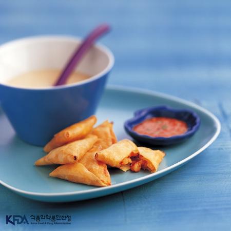 인도식만두구이(사모사)