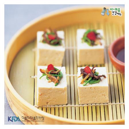 두부선과 저나트륨 겨자 간장소스